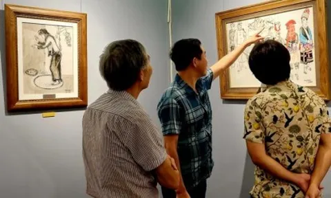 Những trang sử bằng tranh sống động của hoạ sĩ, đại tá Lê Huy Toàn