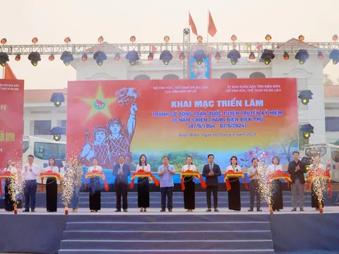 Tuyên truyền Kỷ niệm 70 năm Chiến thắng Điện Biên Phủ: Triển lãm tranh cổ động toàn quốc