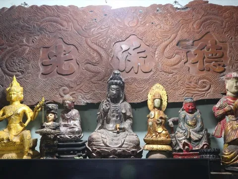 Kỷ lục gia sưu tầm cổ vật