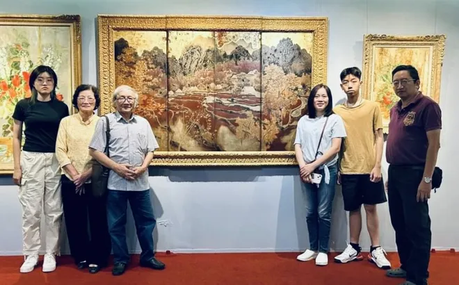 Trăm năm nét cọ vàng son