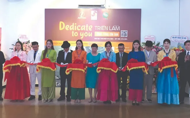 TRIỂN LÃM TRANH HỌA SĨ HÀN QUỐC JAKKA JANG TẠI HÀ NỘI NGÀY 13-4